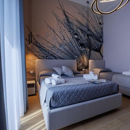 Maria Maruzzella B&B Luxury Suites Napoli Ngoại thất bức ảnh