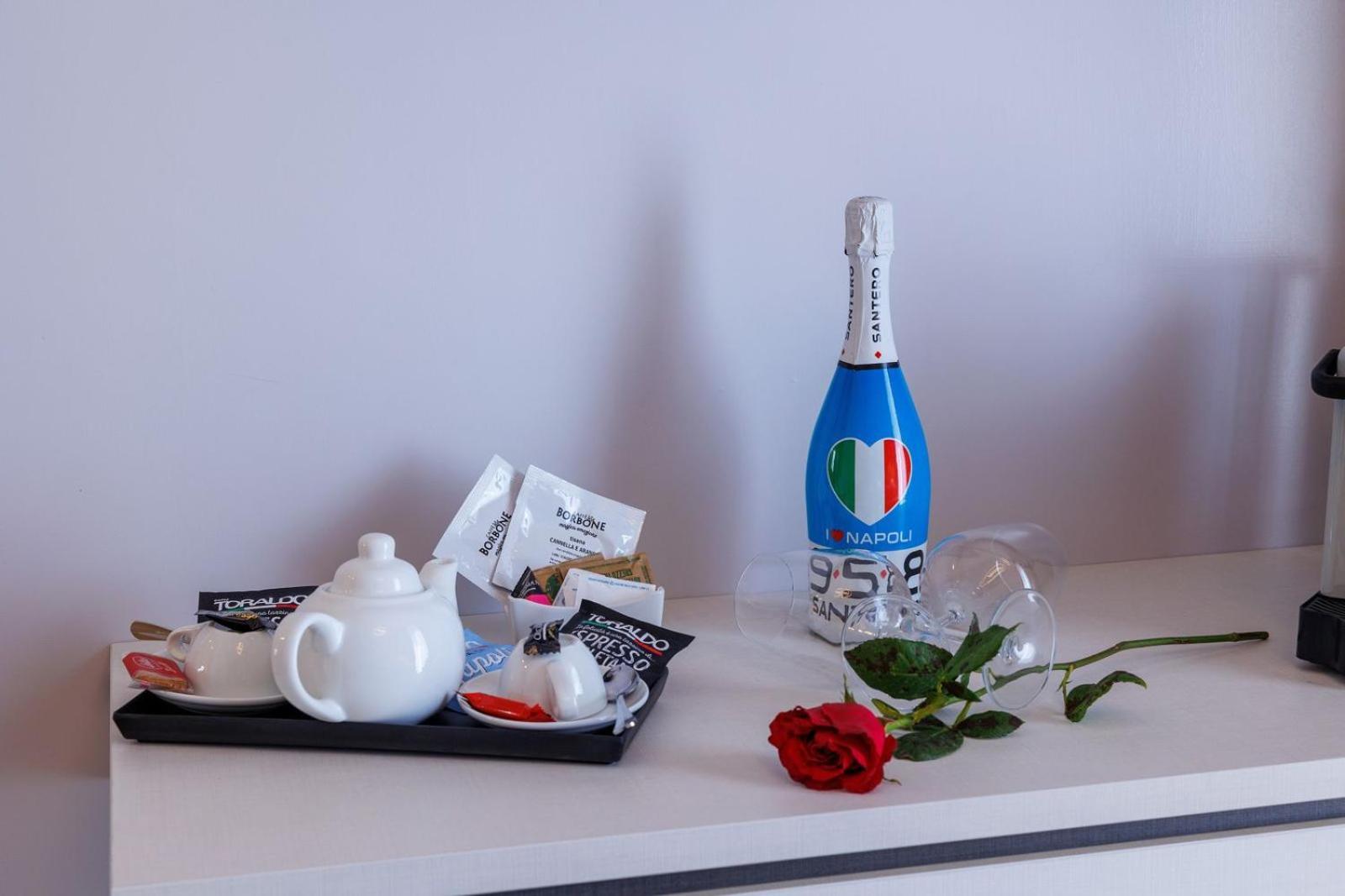 Maria Maruzzella B&B Luxury Suites Napoli Ngoại thất bức ảnh