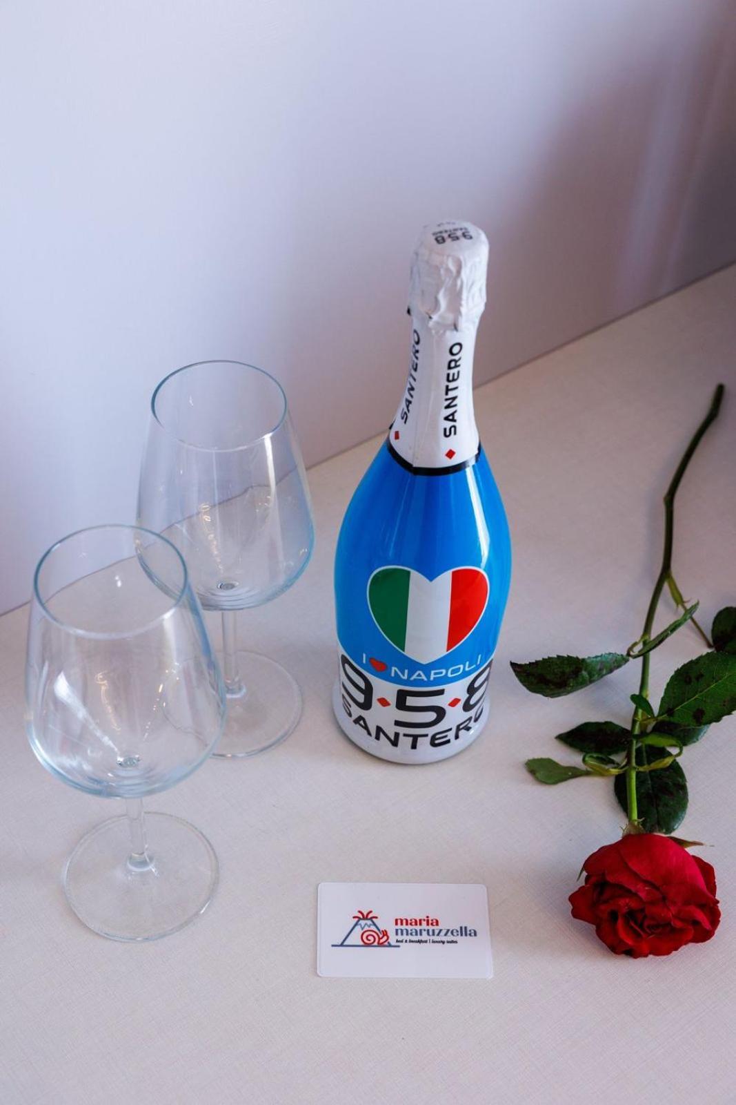 Maria Maruzzella B&B Luxury Suites Napoli Ngoại thất bức ảnh
