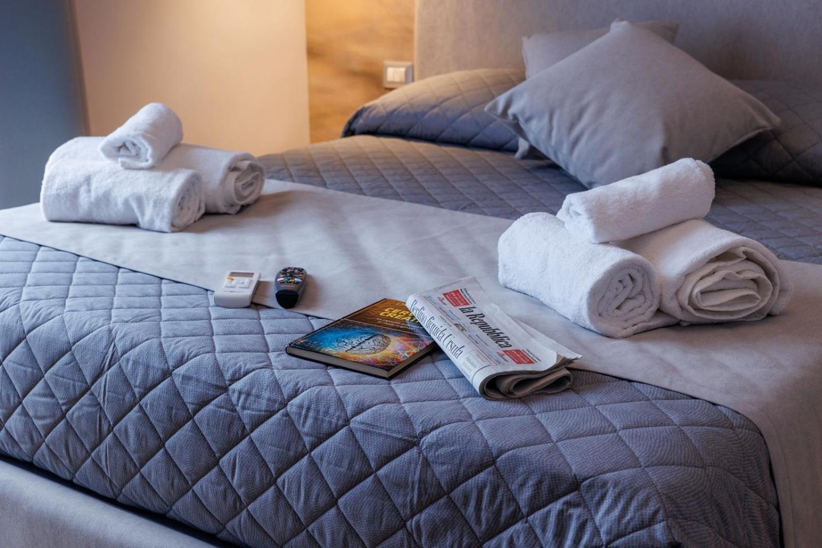 Maria Maruzzella B&B Luxury Suites Napoli Ngoại thất bức ảnh